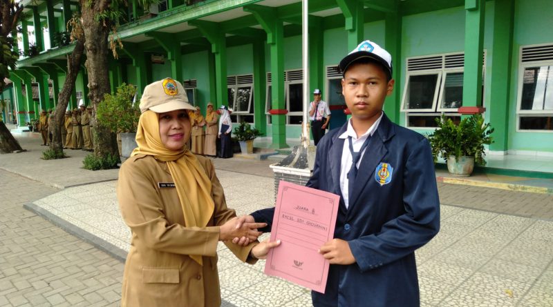 PRESTASI ATLET TENIS SMPN 4 PATI DI TURNAMEN TENIS INTERNASIONAL